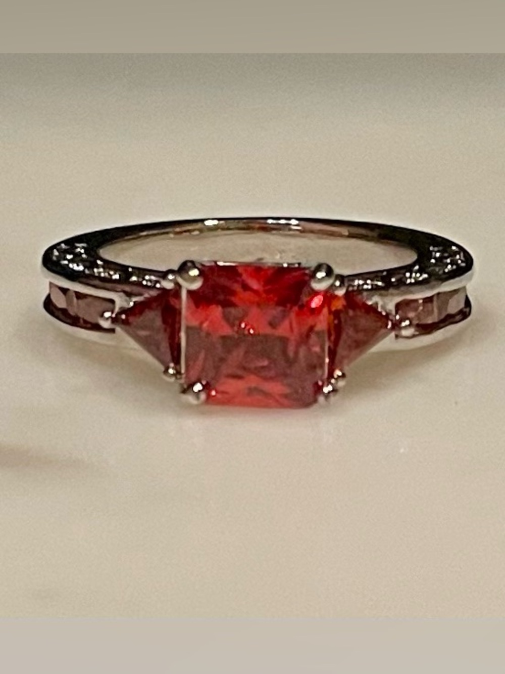 Red Square-Cut Three-Stone Ring - Silver Tone sz 6.5